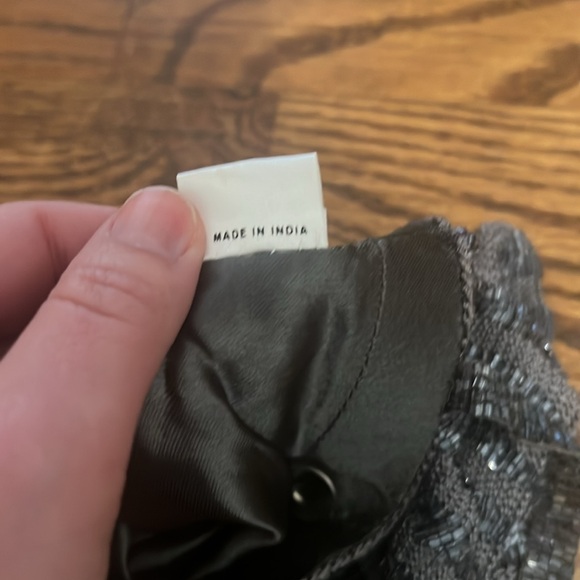 Gray / Silver Beaded Handbag with Magnetic Snap Closure - Picture 8 of 8